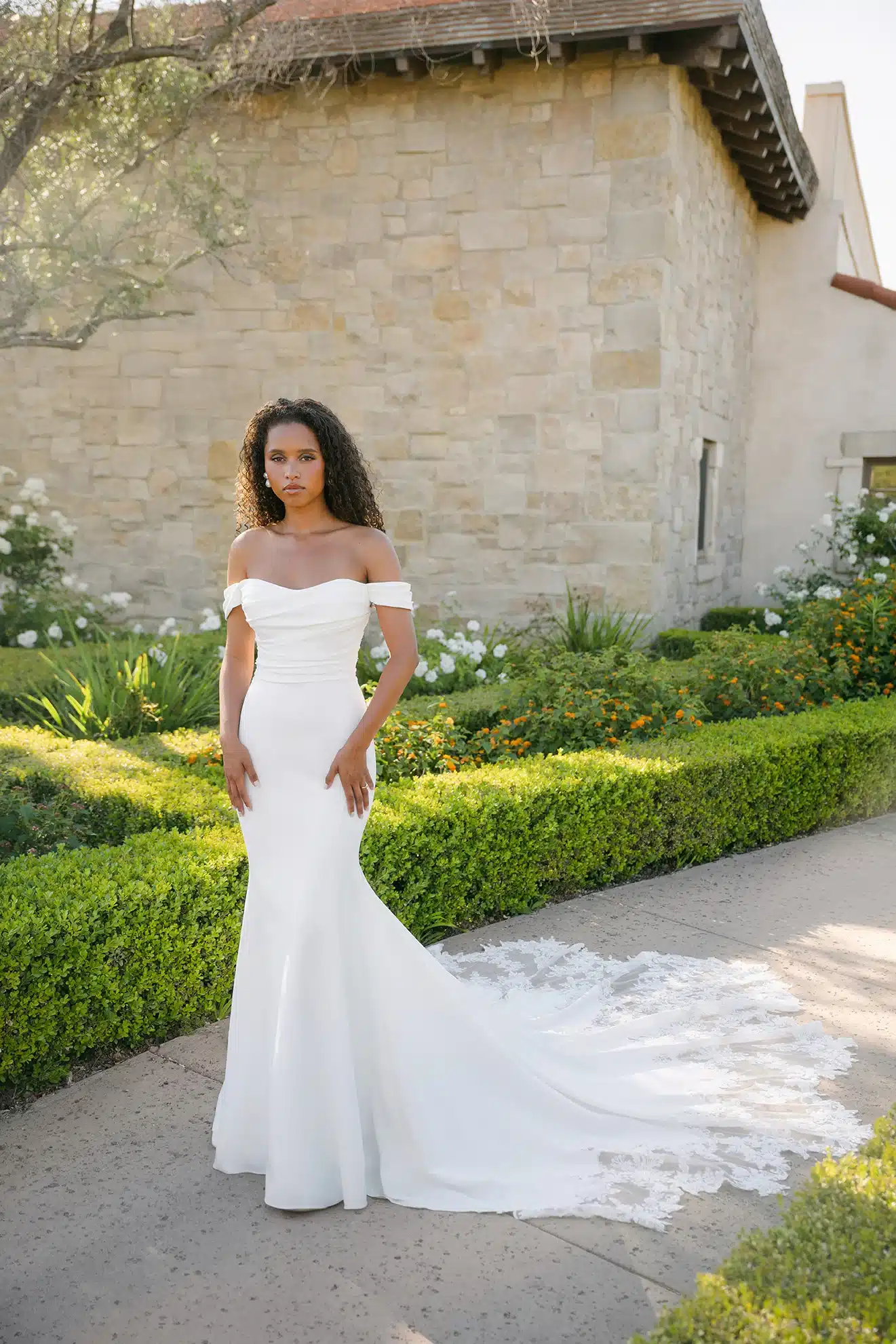 Allure Bridals – Style A1417